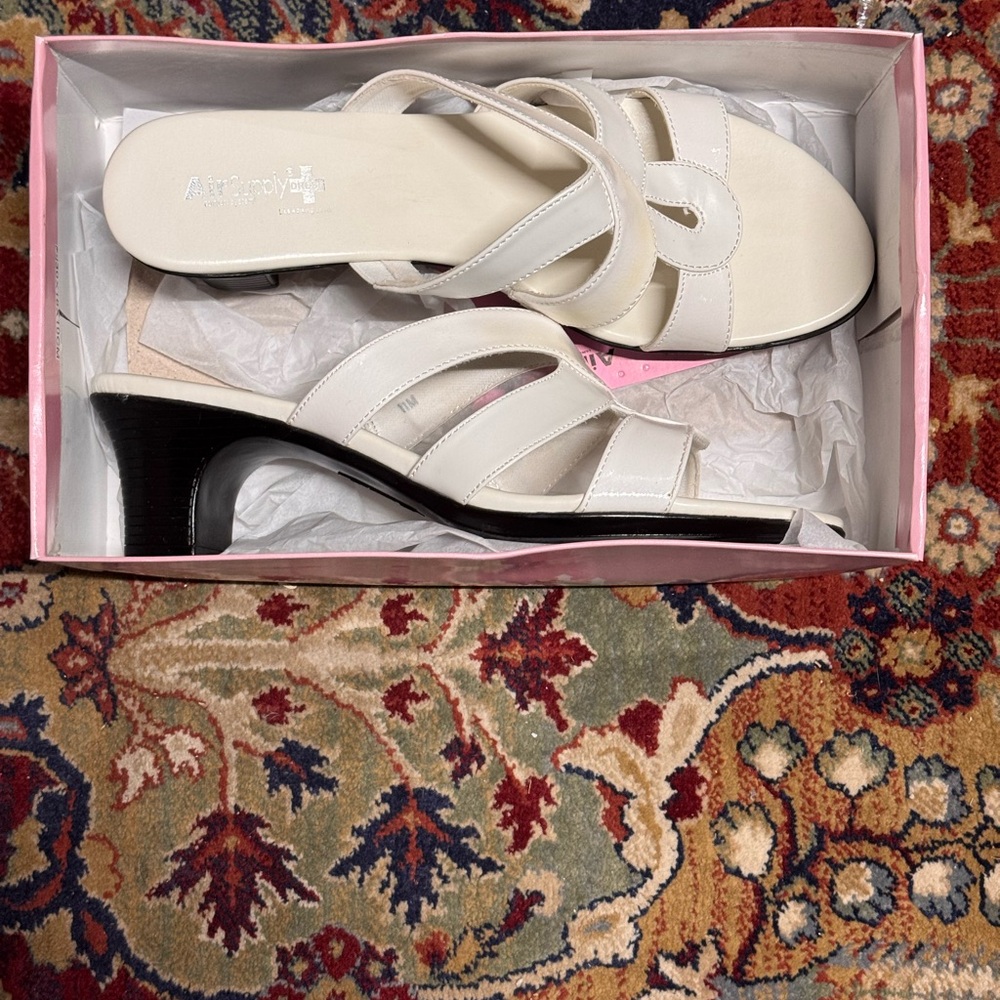 Air Supply White Strappy Comfort Heels – Size 11 | Like New w/ Box